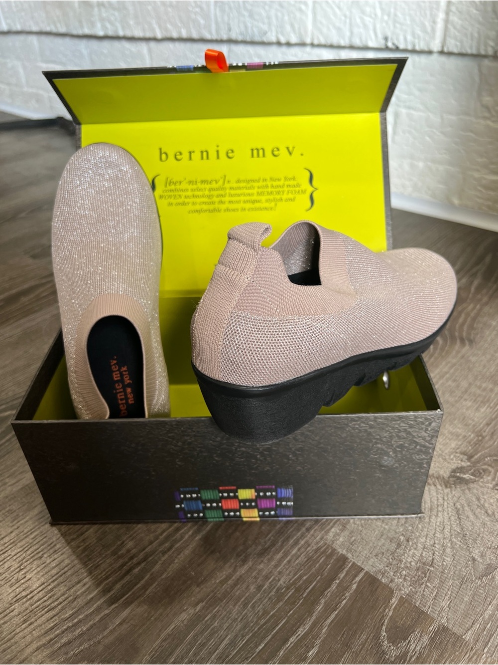 bernie mev. "Nikki" Blush Pink Shimmer Knit Slip-On Flats - Size 9